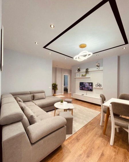 Tirane, jepet me qera apartament 2+1+Ballkon, Kati 2, 100 m² 630 € (21 Dhjetori)
