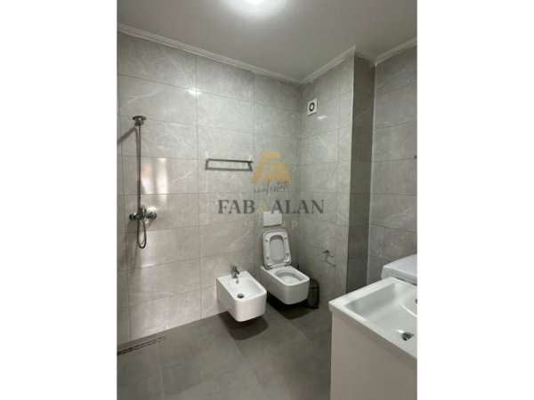 Tirane, shitet apartament 2+1, Kati 5, 105 m² 145,000 € (Astir)