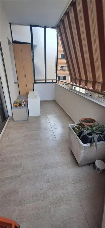 Tirane, jap me qera apartament 1+1, Kati 2, 400 € 