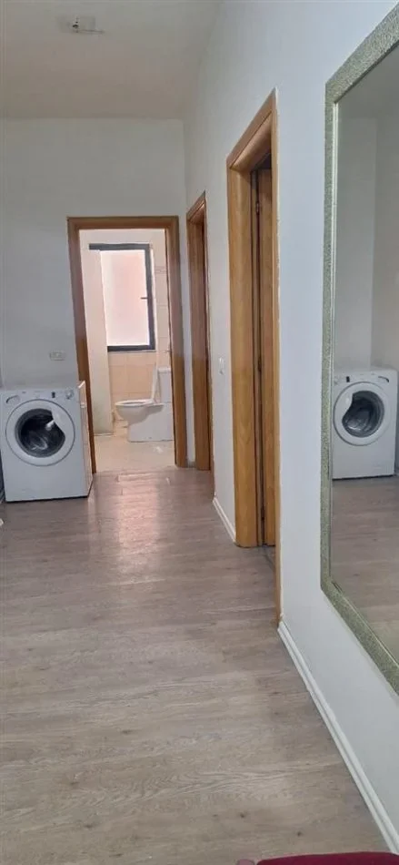 Tirane, jap me qera apartament 1+1, Kati 2, 400 € 