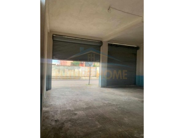 Tirane, jepet me qera ambjent biznesi , , 200 m² 600 € (autostrada Tr-Dr , Yrshek)