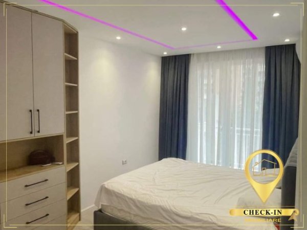 Tirane, jepet me qera apartament 2+1+Aneks+Ballkon, Kati 5, 102 m² 1,000 € (Rruga e Barrikadave)