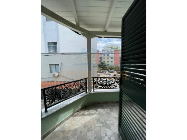 Durres, Qera, apartament duplex 4+1, Kati 2, 120 m² (GJYKATA,DURRES)