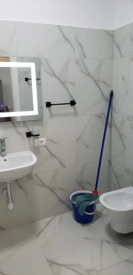 Tirane, jepet me qera apartament 1+1+Ballkon, Kati 5, 65 m² 450 € (Kompleksi ASL 2)