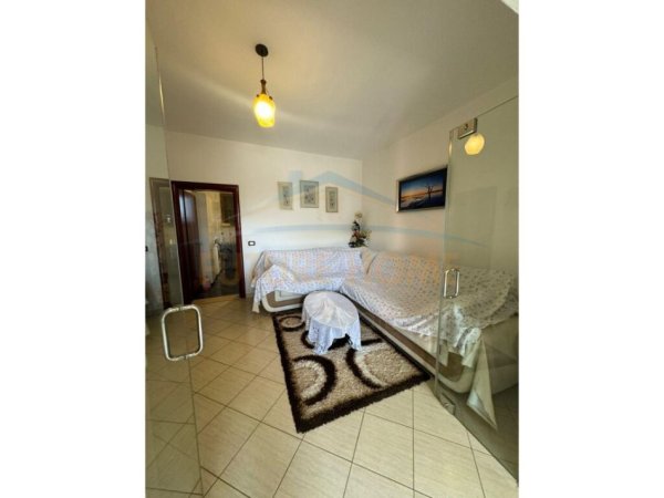 Durres, shitet shtepi 5+1+Aneks+Ballkon, Kati 0, 4,369 m² 140,000 € (MAMINAS,DURRES)