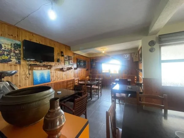 Durres, shitet Vile 5+1+Aneks+Ballkon, Kati 0, 400 m² 480,000 € (ARAPAJ,DURRES)