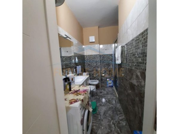 Durres, shitet apartament 2+1+Ballkon, Kati 3, 102 m² 210,000 € (QENDER,DURRES)