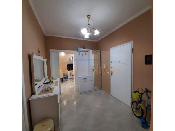 Durres, shitet apartament 2+1+Ballkon, Kati 3, 102 m² 210,000 € (QENDER,DURRES)
