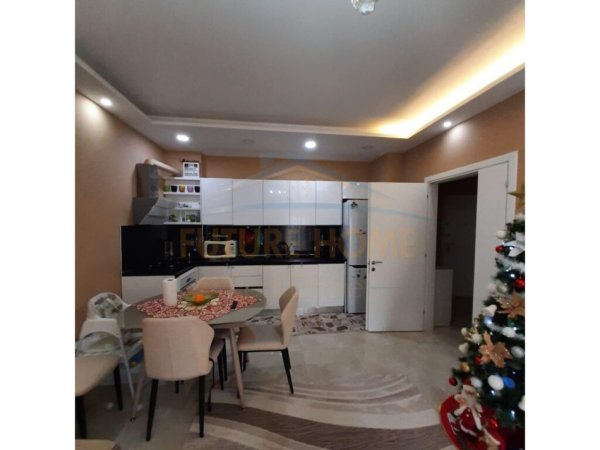 Durres, shitet apartament 2+1+Ballkon, Kati 3, 102 m² 210,000 € (QENDER,DURRES)