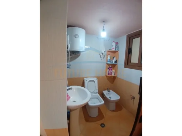 Durres, shitet Vile 5+1, Kati 0, 426 m² 250,000 € (DURRES)
