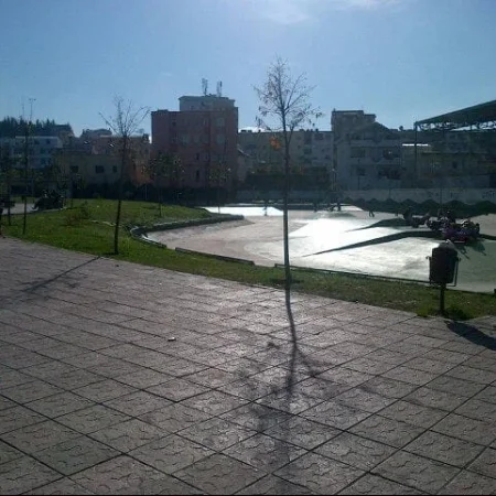 Tirane, jepet me qera apartament 2+1, Kati 4, 85 m² 360 € (Ali Demi)