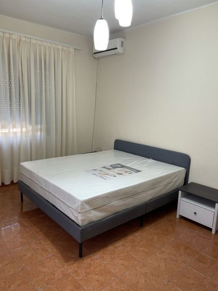 Tirane, jepet me qera apartament 2+1, Kati 2, 69 m² 450 € (Ring Center)