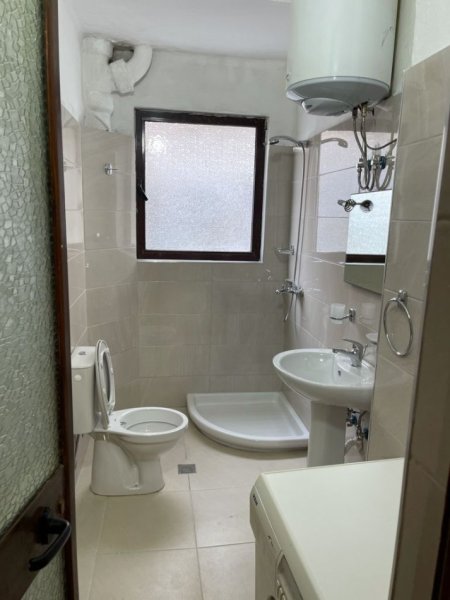 Tirane, jepet me qera apartament 2+1, Kati 2, 69 m² 450 € (Ring Center)