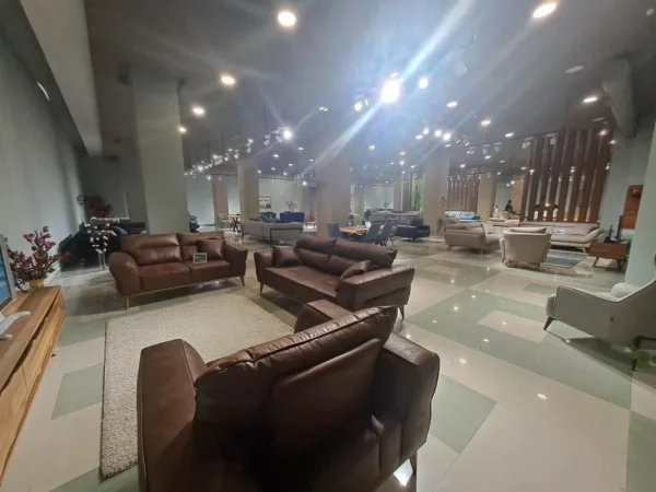 Tirane, Ambient biznesi me qira, Kati 3, 750 m² 3,000 € (QTU)