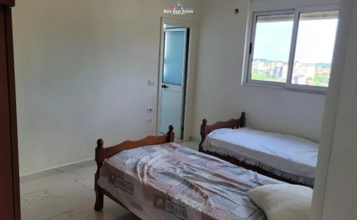 Tirane, jepet me qera apartament 3+1, Kati 8, 200 m² 680 € (KODRA E PRIFTIT)