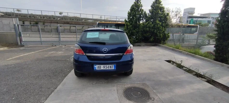 Vlore, shitet makine OKAZION OPEL ASTRA , Benzin, blu, manuale, Klima, 92 kW (125 PS) 237000 km, 3,300 €