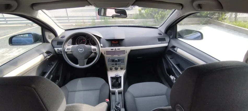 Vlore, shitet makine OKAZION OPEL ASTRA , Benzin, blu, manuale, Klima, 92 kW (125 PS) 237000 km, 3,300 €