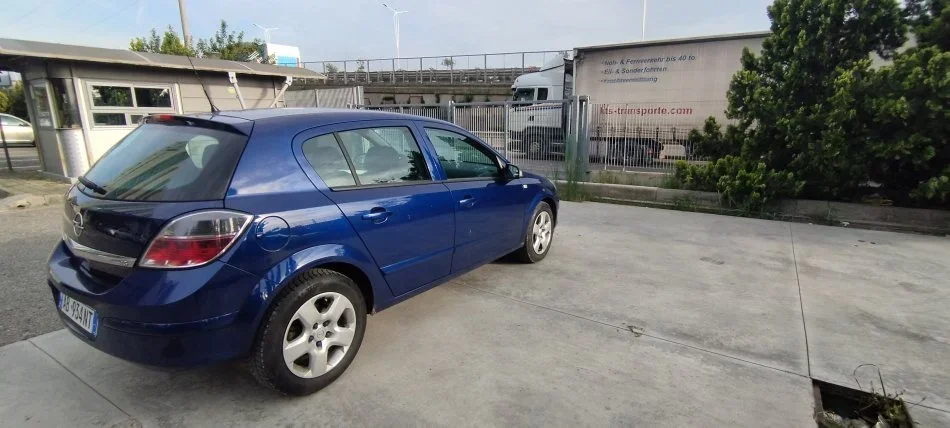 Vlore, shitet makine OKAZION OPEL ASTRA , Benzin, blu, manuale, Klima, 92 kW (125 PS) 237000 km, 3,300 €