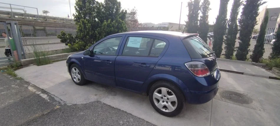 Vlore, shitet makine OKAZION OPEL ASTRA , Benzin, blu, manuale, Klima, 92 kW (125 PS) 237000 km, 3,300 €