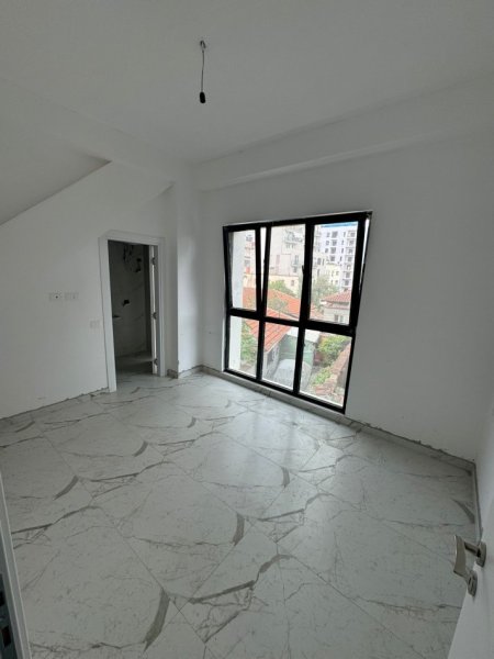 Tirane, jepet me qera apartament 3+1+Aneks+Ballkon, Kati 1, 120 m² 600 € (kompleksi arlisfarmacia 10)