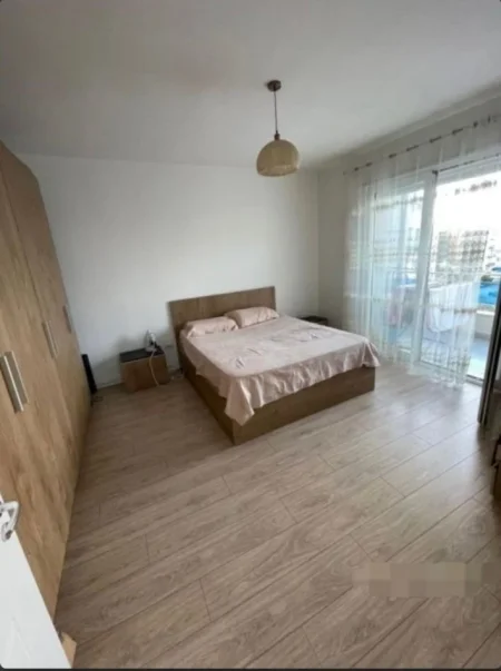 Tirane, jepet me qera apartament 1+1+Ballkon, Kati 4, 74 m² 480 € (kooshti zoologjik)