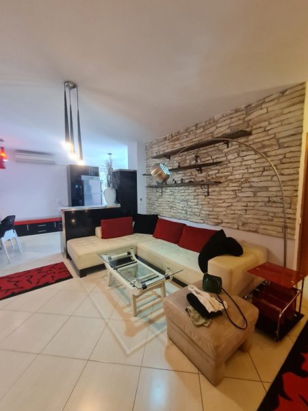 Tirane, jepet me qera apartament 2+1, Kati 5, 92 m² 550 €
