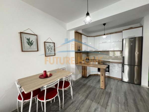 Tirane, jepet me qera apartament 1+1, Kati 3, 56 m² 500 € (KODRA E DIELLIT)