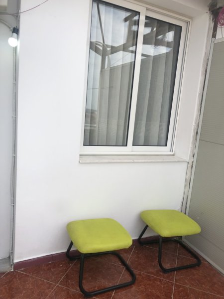 Tirane, jepet me qera apartament 1+1+Ballkon, Kati 2, 80 m² 400 € (Rruga e Dibres)