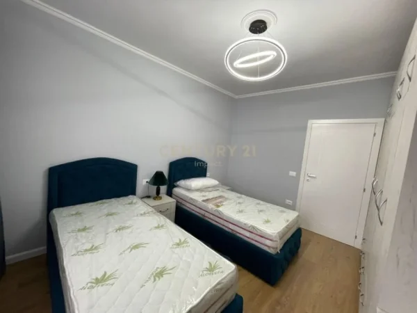 Tirane, jepet me qera apartament 2+1, Kati 4, 102 m² 800 € (Zogu i zi)