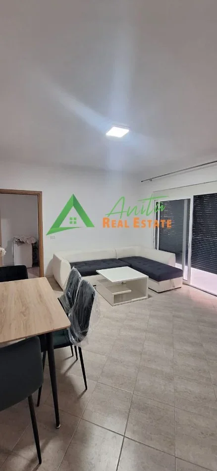 Tirane, jepet me qera 1+1+Ballkon, Kati 2, 70 m² (Kodra e Diellit)