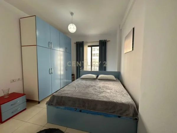 Tirane, jepet me qera apartament 1+1, Kati 3, 90 m² 420 € (Ozone, Astir)