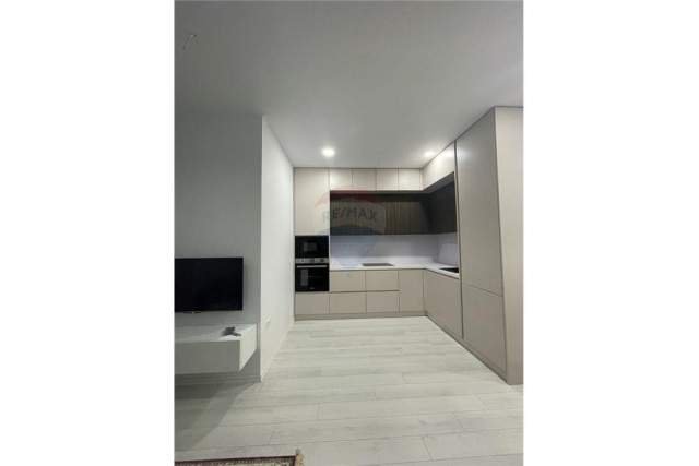 Tirane, jepet me qera apartament 1+1 Kati 6, 50 m² 500 Euro (rruga kosovarve)