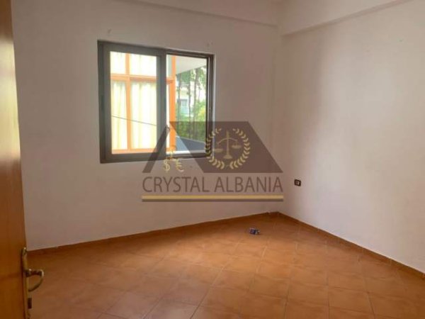 Tirane, jepet me qera apartament 2+1 Kati 2, 80 m² 27.000 Leke (Don Bosko,prane xhamise)