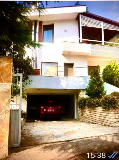 Tirane, shitet Vile 3 Katshe 385 m² 700.000  (Vilat Gjermane)