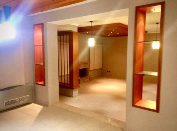 Tirane, shitet apartament 5+1+A Kati 3, 385 m² 1.550 Euro/m2 (vilat gjermane)