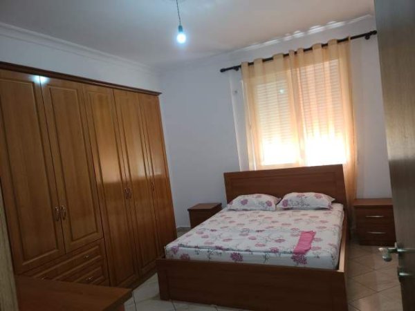 Vlore, jap me qera apartament ne plazh 1+1 Kati 1, 74 m² 3.500 Leke (Cameria)