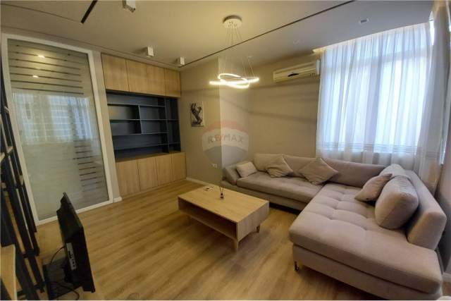 Tirane, jepet me qera apartament 1+1+BLK Kati 2, 60 m² 500 Euro (nikolla tupe bllok)