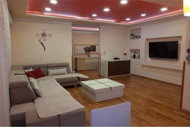 Tirane, shitet apartament 4+1+A+BLK Kati 4, 178 m² 120.000 Euro (Kamez)
