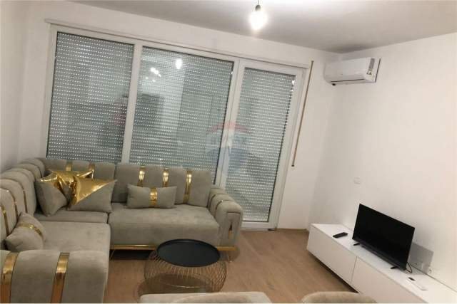 Tirane, jepet me qera apartament 2+1 Kati 1, 85 m² 400 Euro (don bosko)
