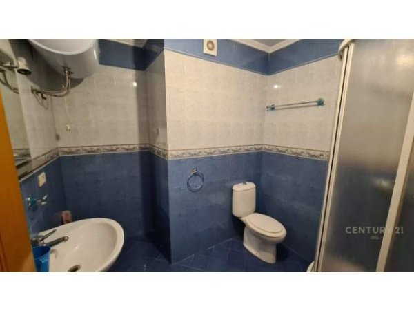 SHITET APARTAMENT 2+1+2 TE BULEVARDI ZOGU I PARE! Kati 2, 125 m² 200.000 Euro (Bulevardi Zogu I)