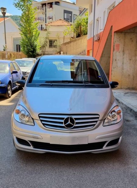 Okazion benz b180 kambio automat me 170000km ne gjendje perfekte