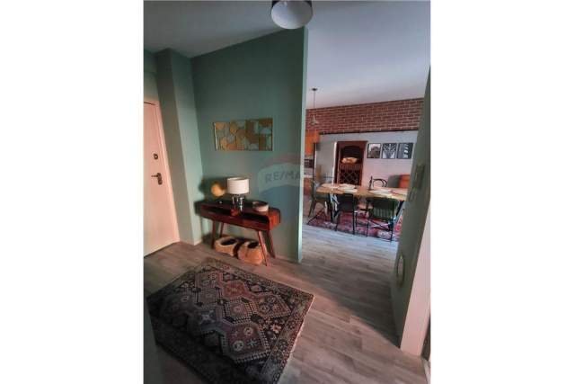 Tirane, jepet me qera apartament 2+1+BLK Kati 3, 107 m² 550 Euro (FUSHA AVIACIONIT)