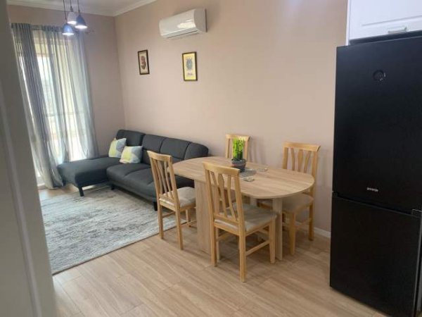 Tirane, jepet me qera apartament 2+1+BLK Kati 2, 107 m² 500 Euro (jordan misja)