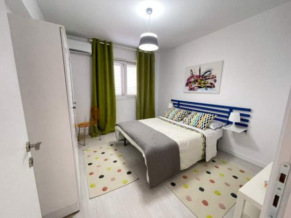 Tirane, jepet me qera apartament 2+1 Kati 6, 95 m² 450 Euro (Qender)