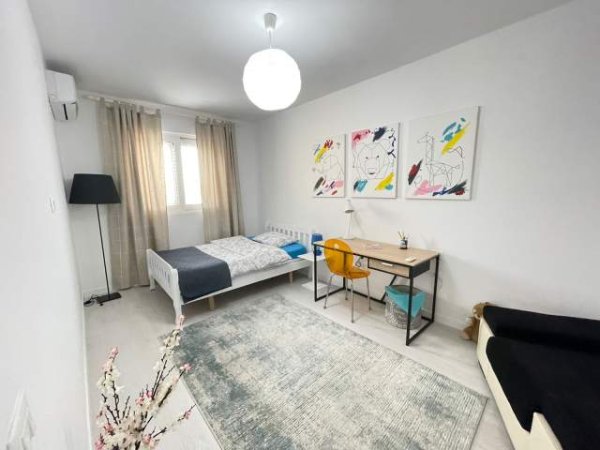 Tirane, jepet me qera apartament 2+1 Kati 6, 95 m² 450 Euro (Qender)
