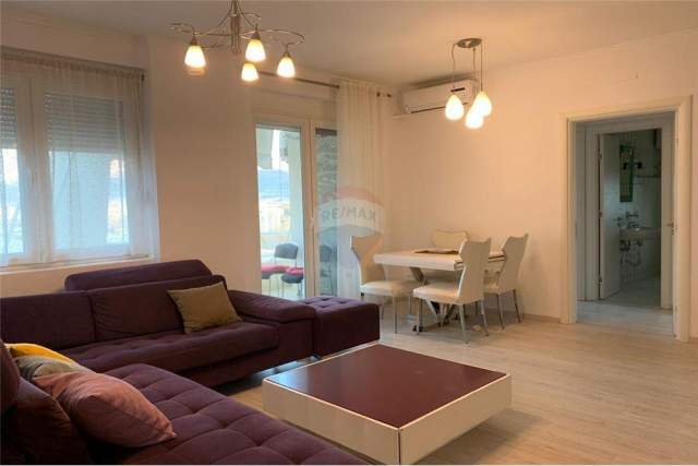 Tirane, jepet me qera apartament 2+1 Kati 1, 95 m² 600 Euro (REZIDENCA KODRA E DIELLIT)