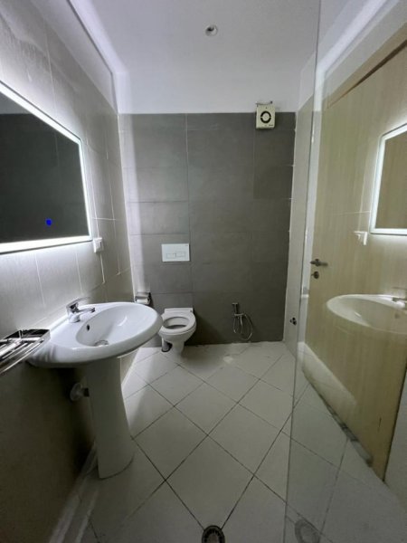 Tirane, shitet apartament 1+1+Ballkon, Kati 10, 65 m² 89,000 € (Astir ,Rruga Teodor Keko)