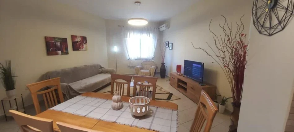 Tirane, jepet me qera apartament 1+1, Kati 3, 79 m² 480 € (Materniteti i ri)