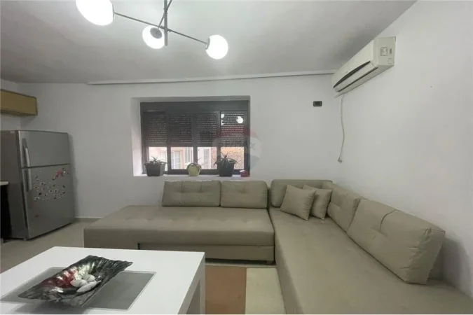 Tirane, apartament , Kati 4, 65 m² 400 € 