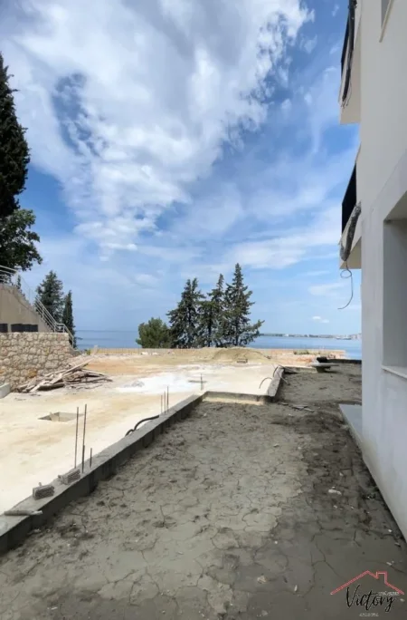 OFROJME APARTAMENT 2+1 PER SHITJE ME PAMJE NGA DETI.